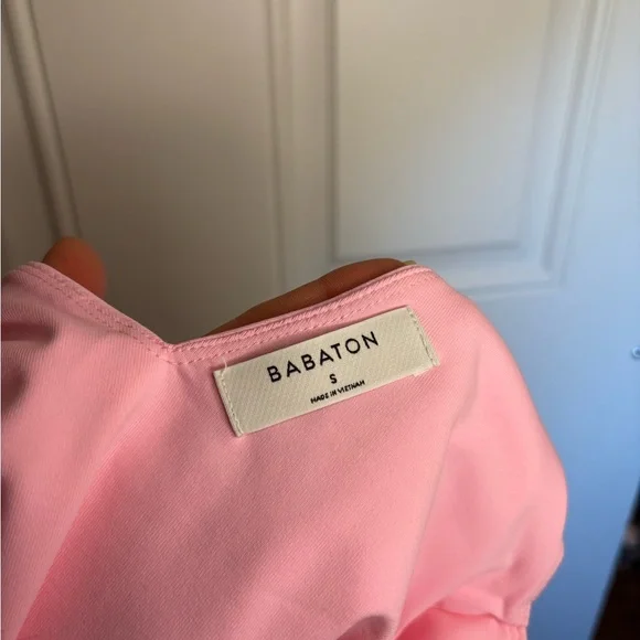 Aritzia Babaton Contour V-Neck Bodysuit - Picture 5 of 6